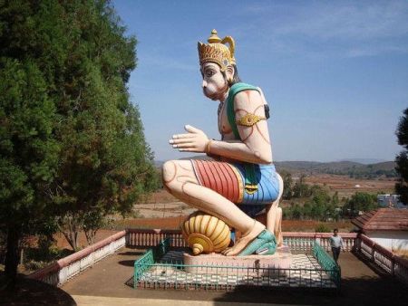 Hanuman statue in Dumuriput 