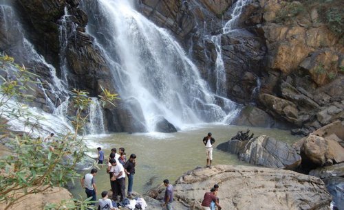 Ponmudi Hill Attraction