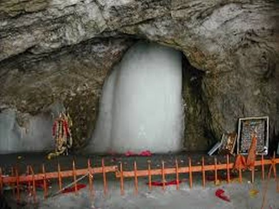 Amarnath - The holy place of India covered with Snow